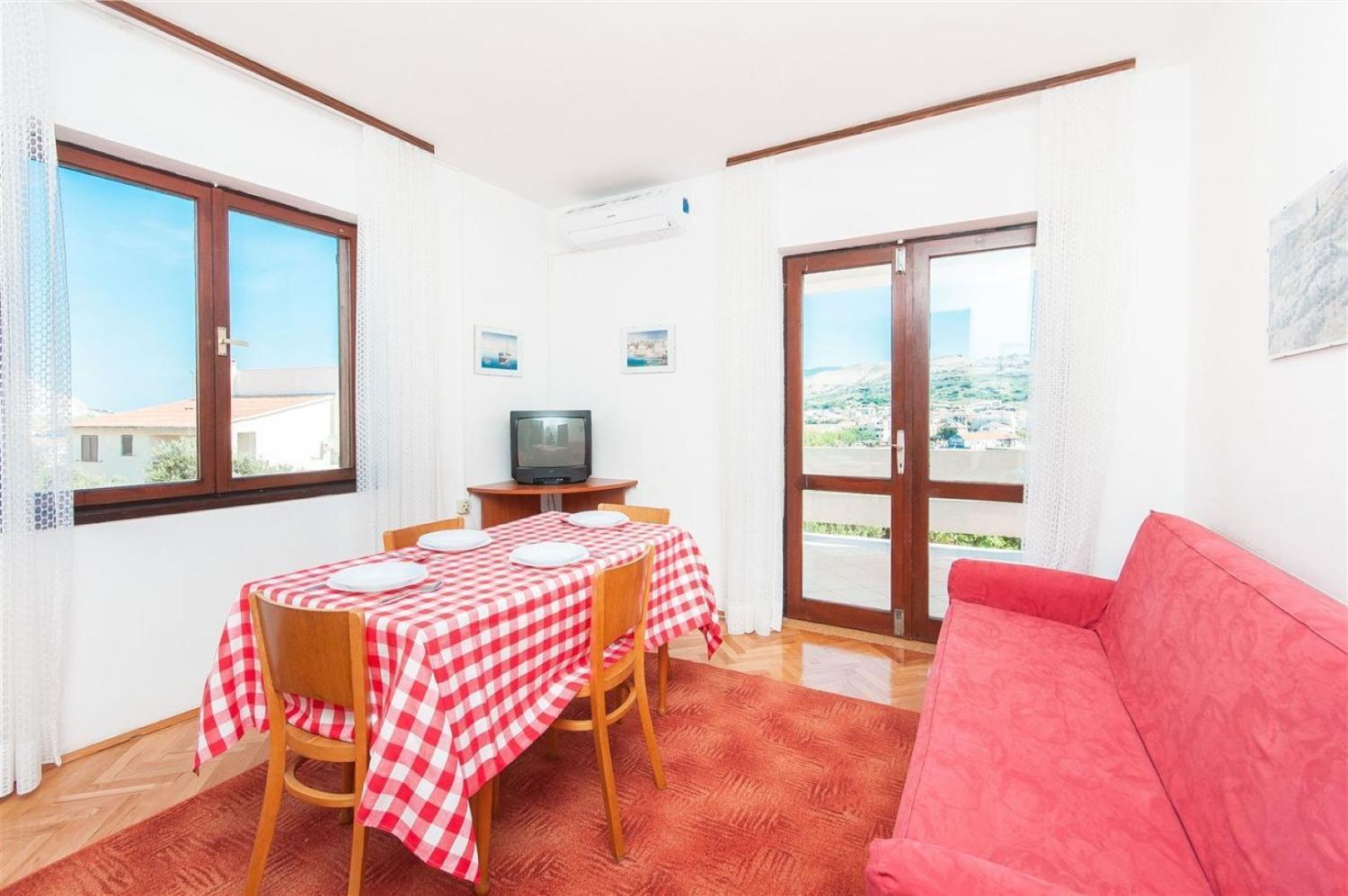 Apartments Mate - Free Parking Pag Town Bagian luar foto