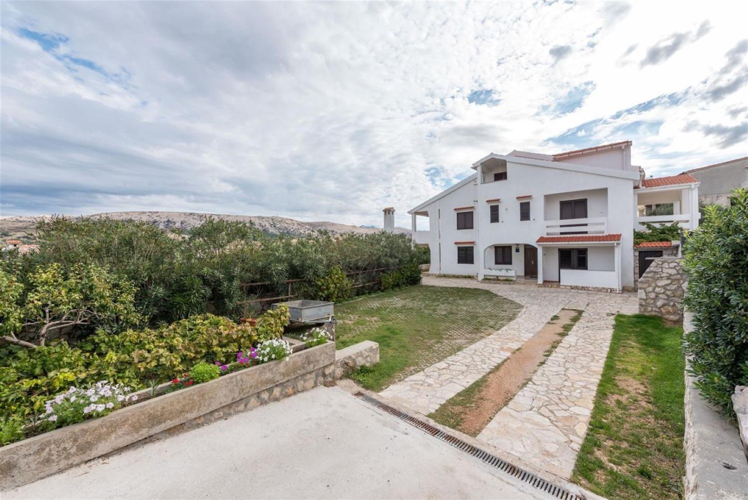Apartments Mate - Free Parking Pag Town Bagian luar foto