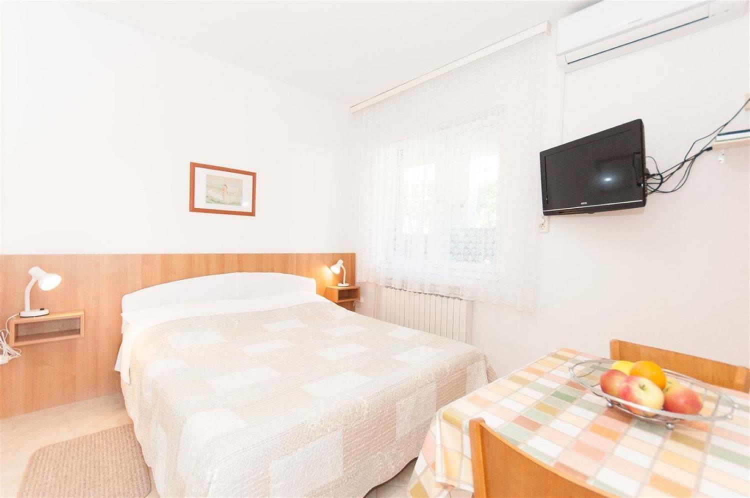 Apartments Mate - Free Parking Pag Town Bagian luar foto